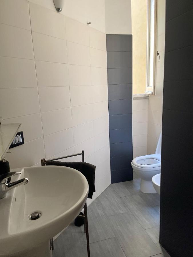 Ami House Roma Apartamento Exterior foto